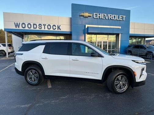 2025 Chevrolet Traverse LT