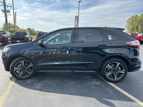 2022 Ford Edge ST