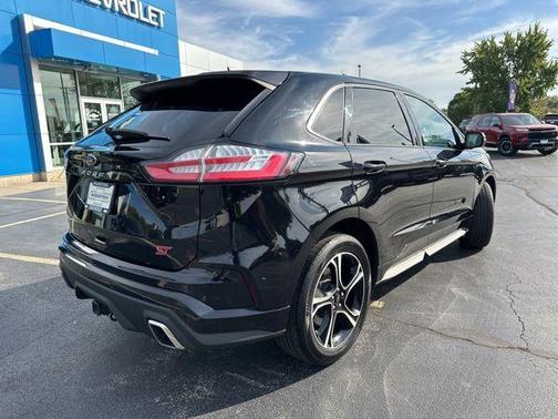 2022 Ford Edge ST