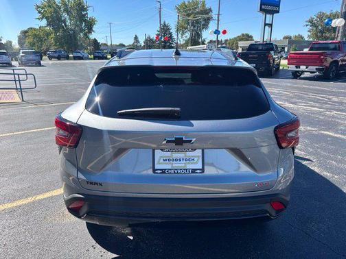 Sterling Gray Metallic 2026 Chevrolet Trax FWD 2RS
