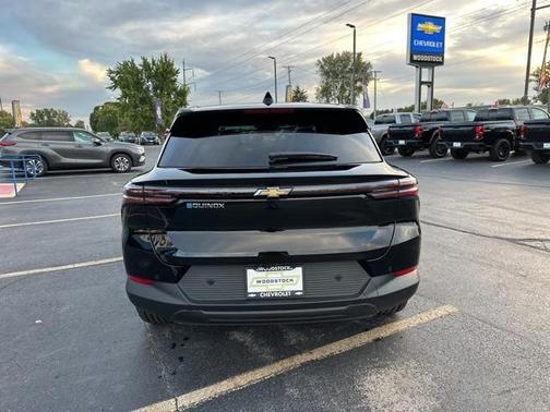 2026 Chevrolet Equinox EV LT 1
