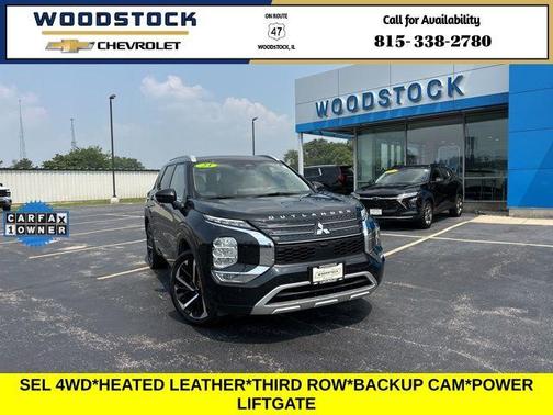 Black 2023 Mitsubishi Outlander SEL