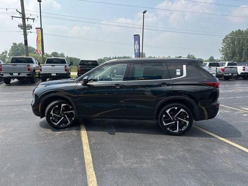 2023 Mitsubishi Outlander SEL