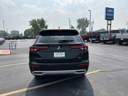 2023 Mitsubishi Outlander SEL