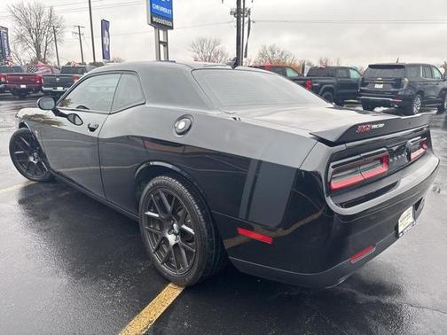 2016 Dodge Challenger R/T Scat Pack