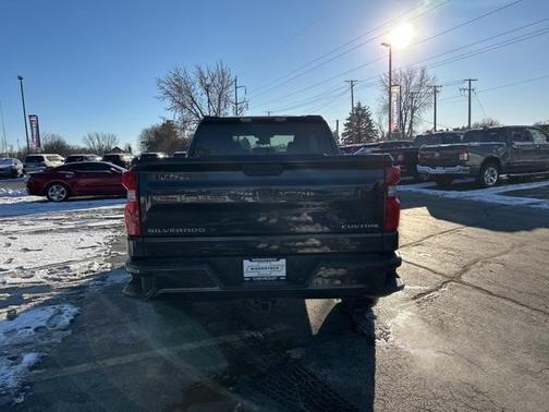 2022 Chevrolet Silverado 1500 Custom