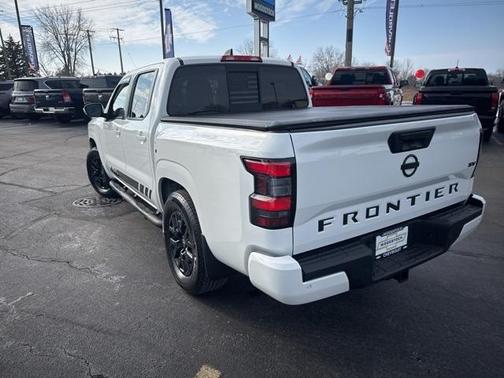 2022 Nissan Frontier SV