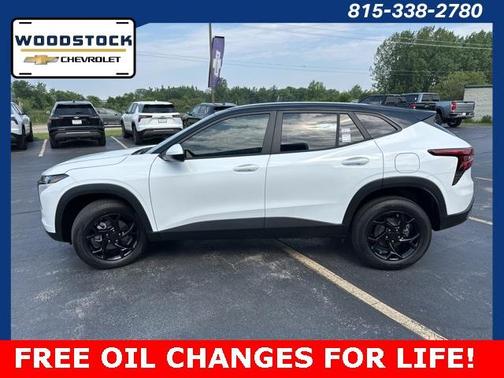 2025 Chevrolet Trax LS