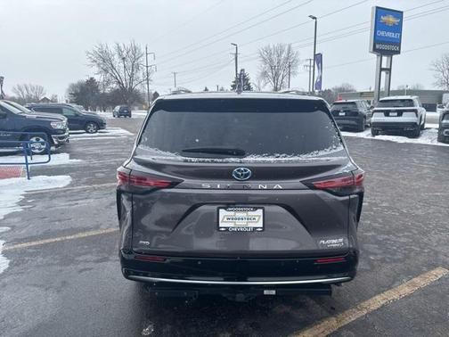 2023 Toyota Sienna Platinum 7 passenger