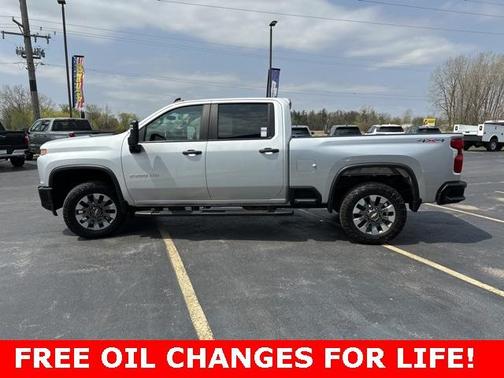 2022 Chevrolet Silverado 2500 Custom