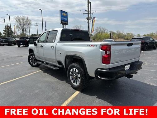 2022 Chevrolet Silverado 2500 Custom