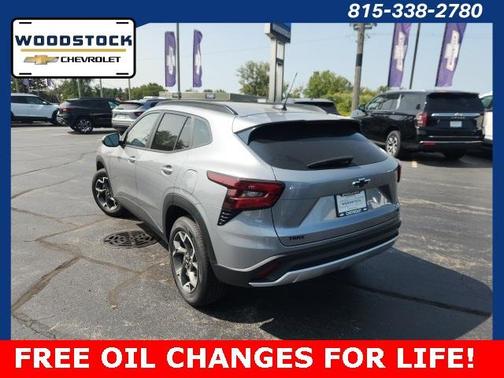 2025 Chevrolet Trax LT