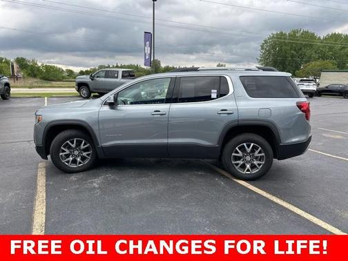 2023 GMC Acadia SLT