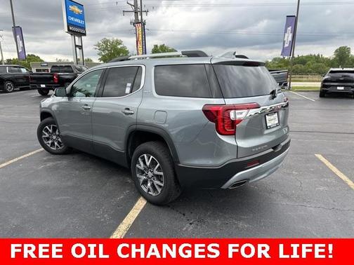 2023 GMC Acadia SLT