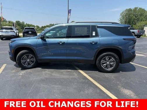 2025 Chevrolet Traverse LT
