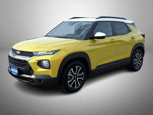 Nitro Yellow Metallic 2023 Chevrolet Trailblazer ACTIV