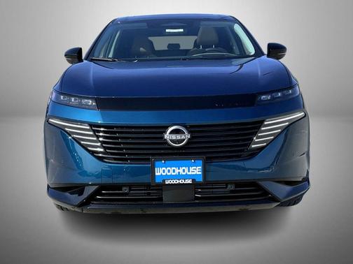 Aurora Blue/Super Black 2026 Nissan Murano Platinum