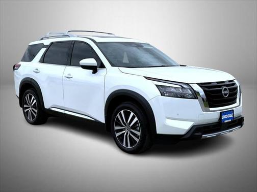 2025 Nissan Pathfinder Platinum 4WD