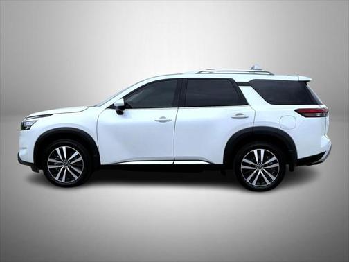 2025 Nissan Pathfinder Platinum 4WD