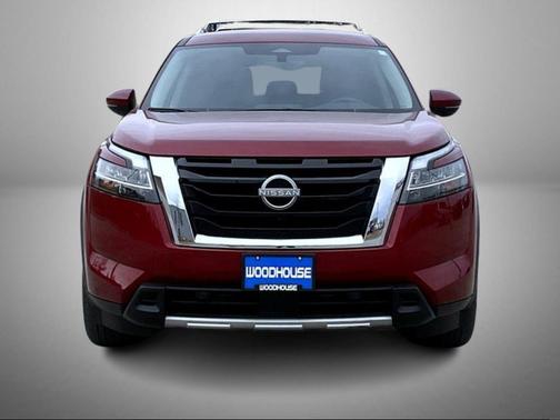 2024 Nissan Pathfinder SL 4WD