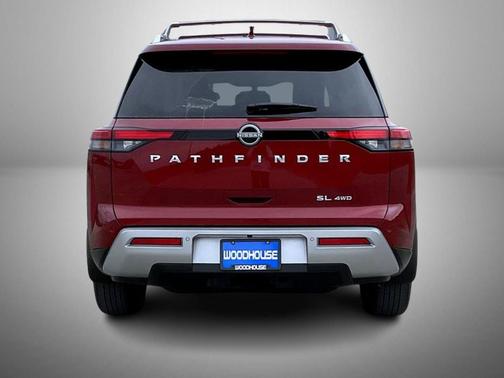 2024 Nissan Pathfinder SL 4WD