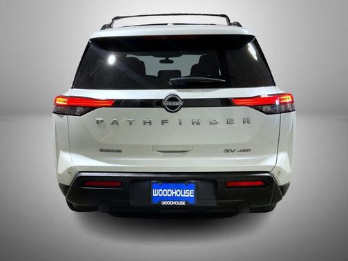 2024 Nissan Pathfinder SV 4WD