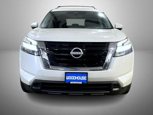 2024 Nissan Pathfinder SV 4WD