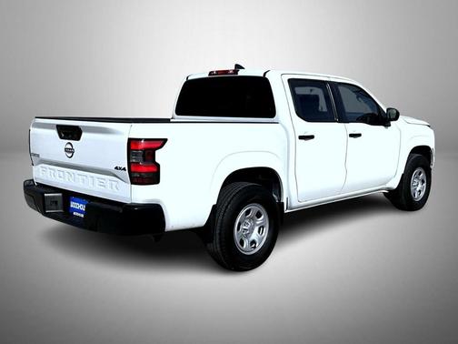 2024 Nissan Frontier S