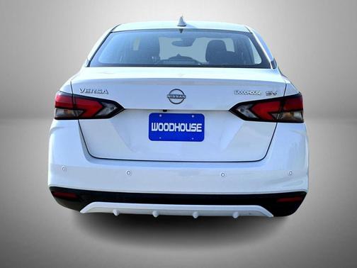 2024 Nissan Versa 1.6 SV