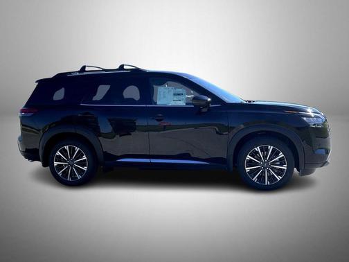 Super Black 2026 Nissan Pathfinder Platinum