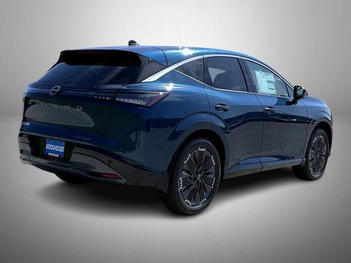 Aurora Blue Pearl Metallic 2026 Nissan Murano Platinum