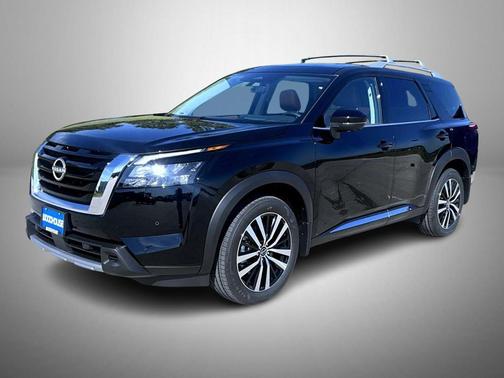 2025 Nissan Pathfinder Platinum 4WD