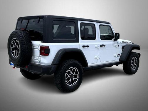 Bright White Clearcoat 2025 Jeep Wrangler Rubicon