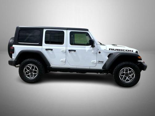 Bright White Clearcoat 2025 Jeep Wrangler Rubicon