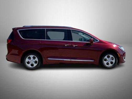 Velvet Red Pearlcoat 2017 Chrysler Pacifica Touring-L