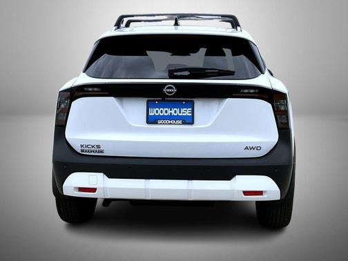 Fresh Powder 2026 Nissan Kicks SV
