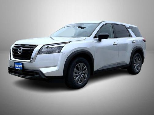 2025 Nissan Pathfinder S 4WD