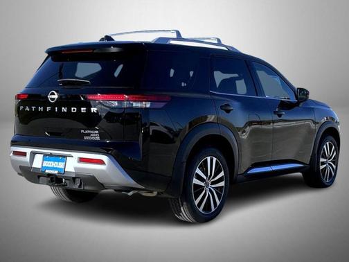 2025 Nissan Pathfinder Platinum 4WD