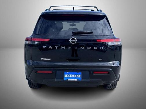Super Black 2026 Nissan Pathfinder SV