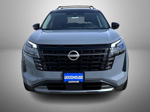 Boulder Gray/Super Black 2026 Nissan Pathfinder Platinum