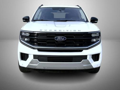White 2025 Ford Expedition Max Platinum