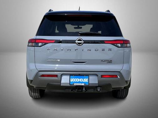 Boulder Gray/Super Black 2026 Nissan Pathfinder Platinum