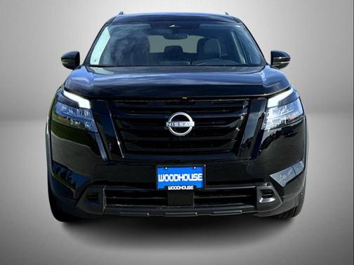 2024 Nissan Pathfinder SV 4WD