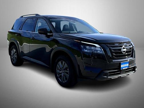 2024 Nissan Pathfinder SV 4WD