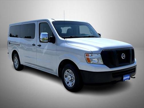 2013 Nissan NV Passenger NV3500 HD S V8