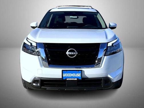 2025 Nissan Pathfinder SV 4WD