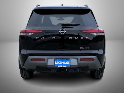 Super Black 2026 Nissan Pathfinder SL