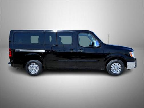 2018 Nissan NV Passenger NV3500 HD S V6