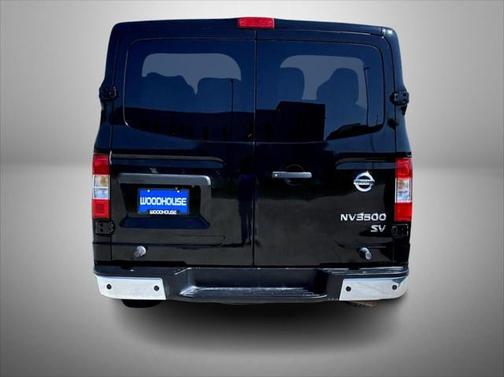 2018 Nissan NV Passenger NV3500 HD S V6
