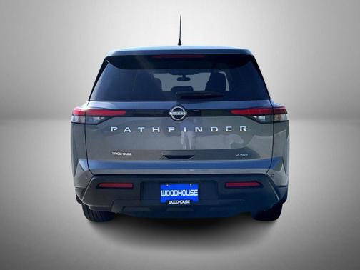 2024 Nissan Pathfinder S 4WD